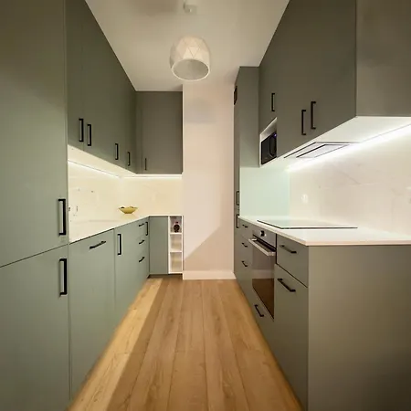Spa&gym, 1 Km From The Old Town, Free Parking, Walonska Apartmán *